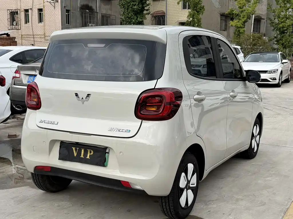 Wuling MINIEV — миниатюра 6