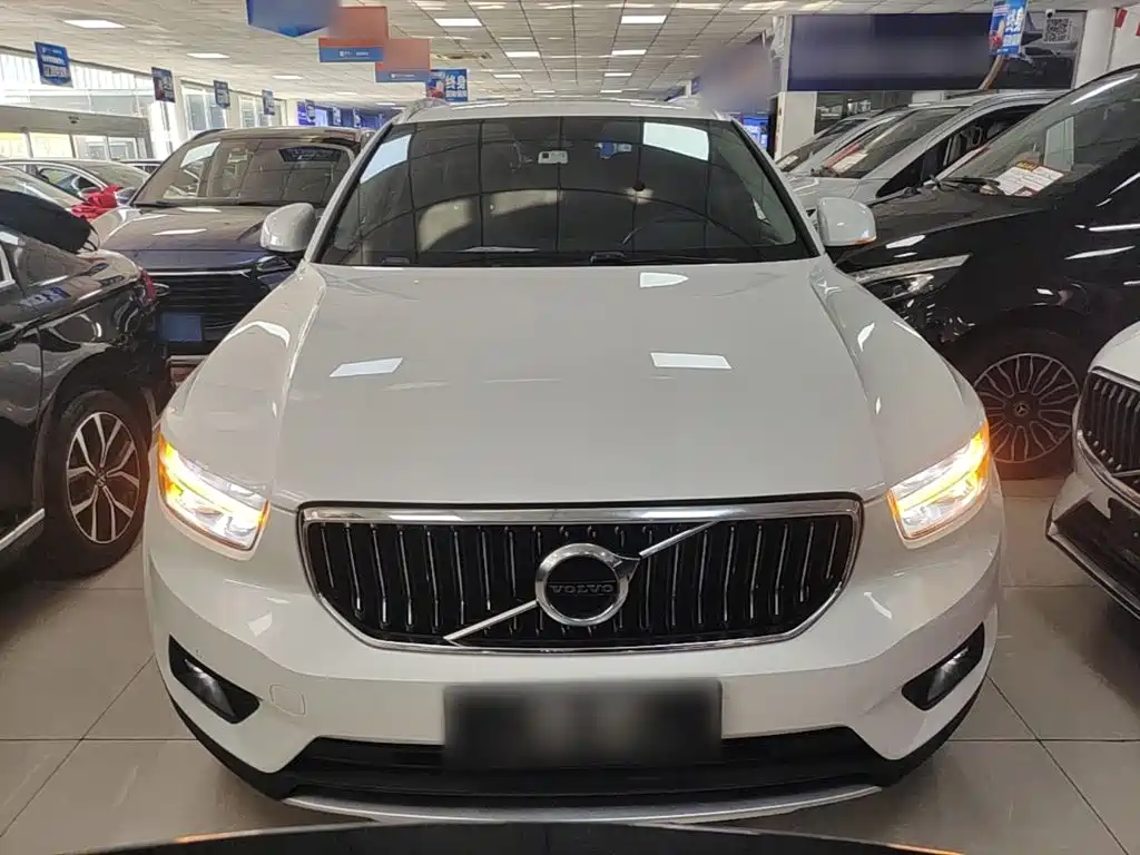 Volvo XC40 — миниатюра 3