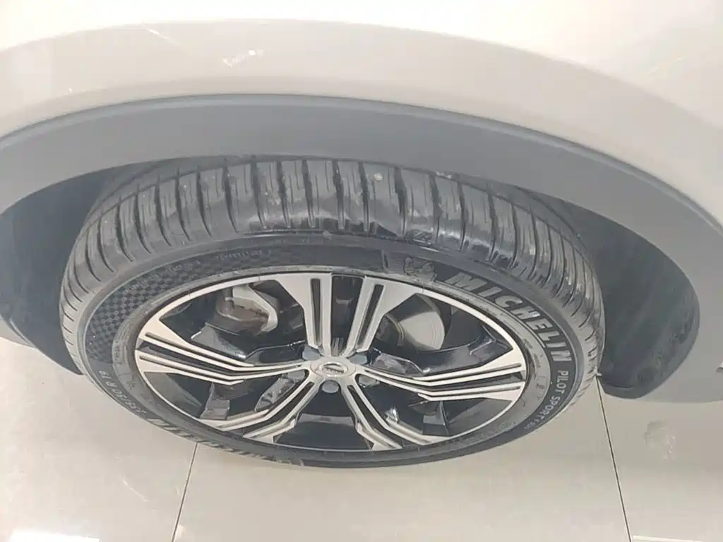 Volvo XC40 — миниатюра 23