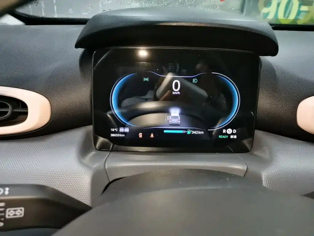 Leapmotor Leapmotor T03 — миниатюра 12