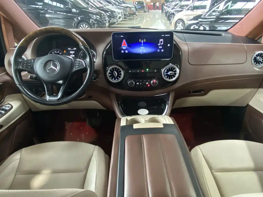 Mercedes-Benz Vito — миниатюра 6