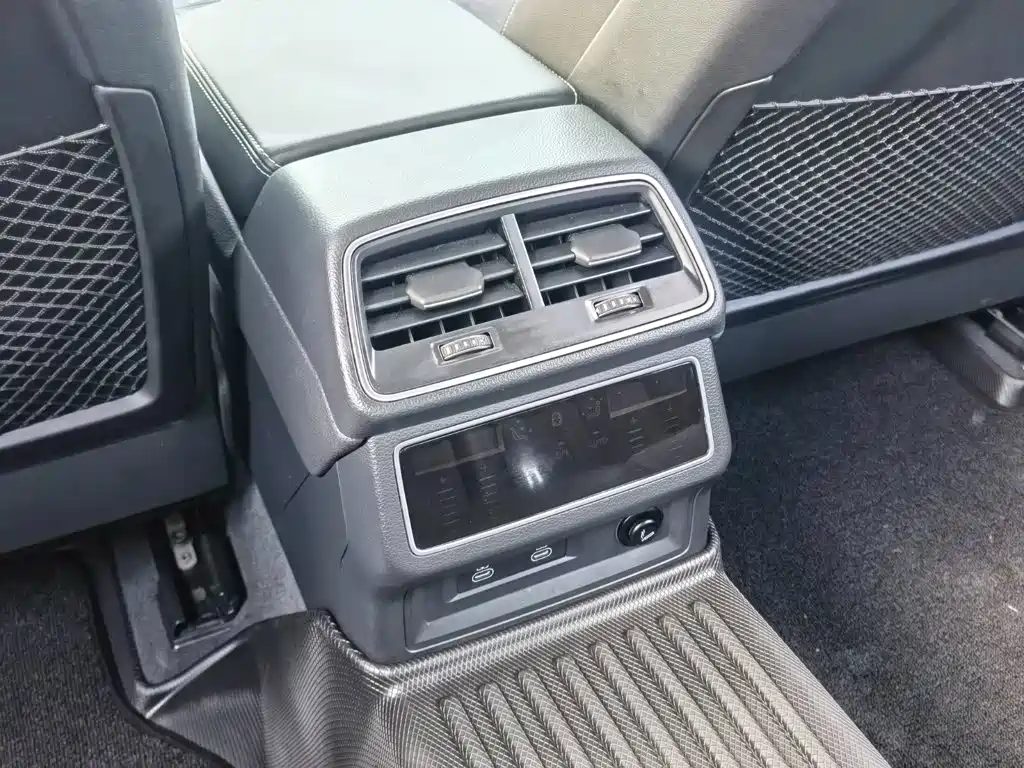 Audi A7L — миниатюра 35