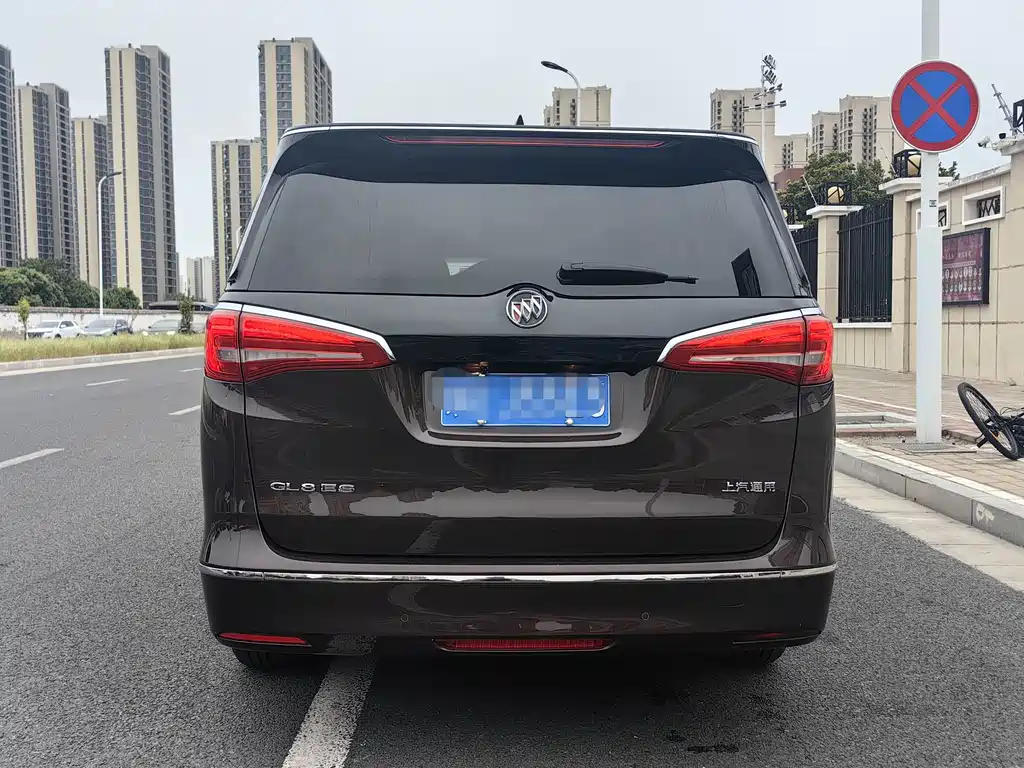 Buick GL8 — миниатюра 5