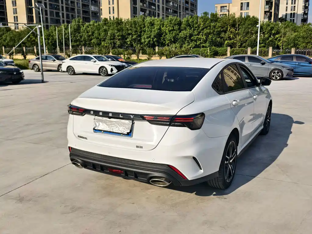 Geely Binrui — миниатюра 5