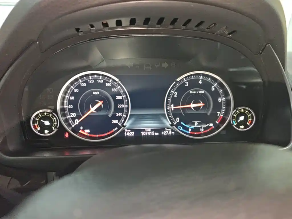 BMW X5 (Import) — миниатюра 12