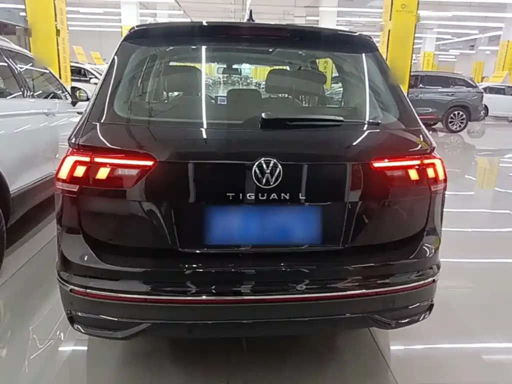 Volkswagen Tiguan L L 2025 300TSI AT