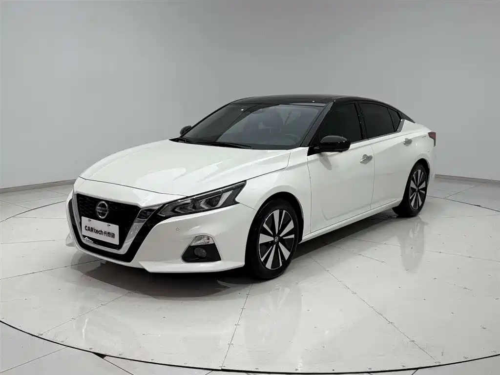 NISSAN TEANA