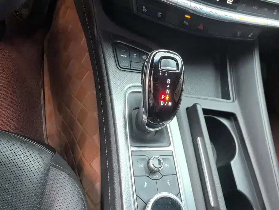 Cadillac CT5 — миниатюра 16
