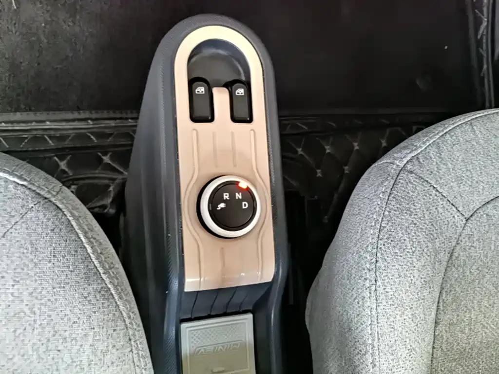 Wuling MINIEV — миниатюра 14