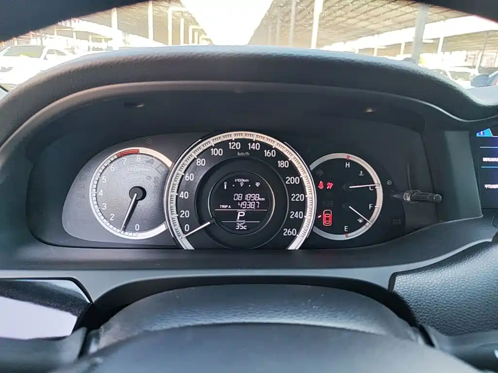 Honda Accord — миниатюра 12