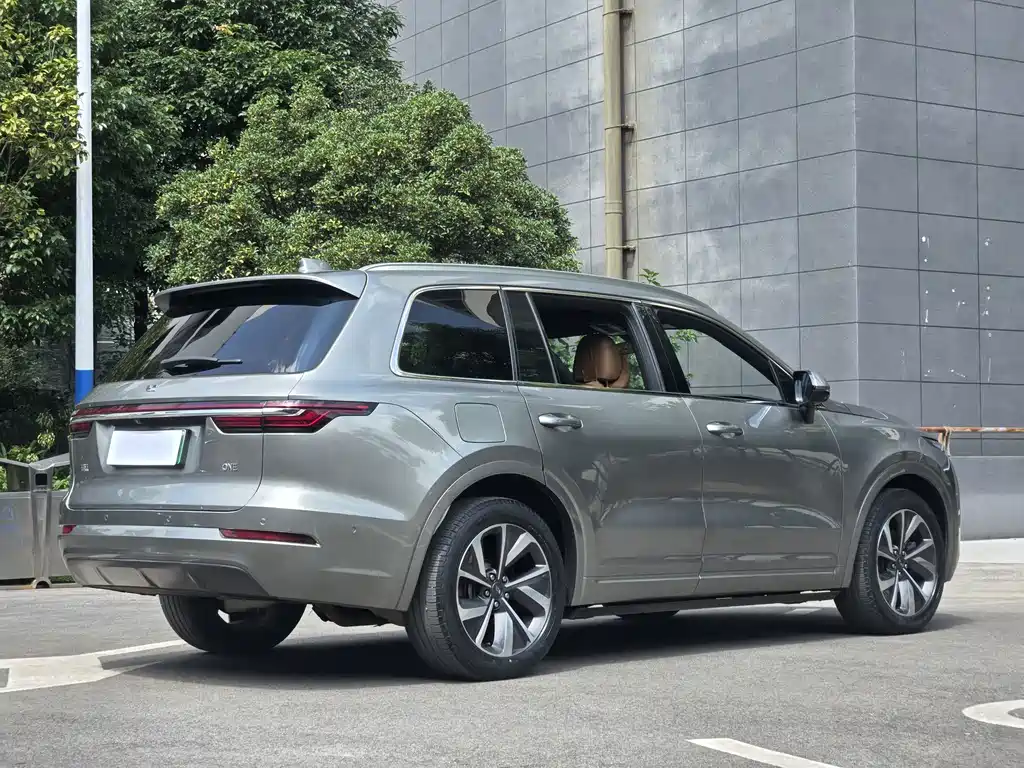 Li Auto Li ONE — миниатюра 6