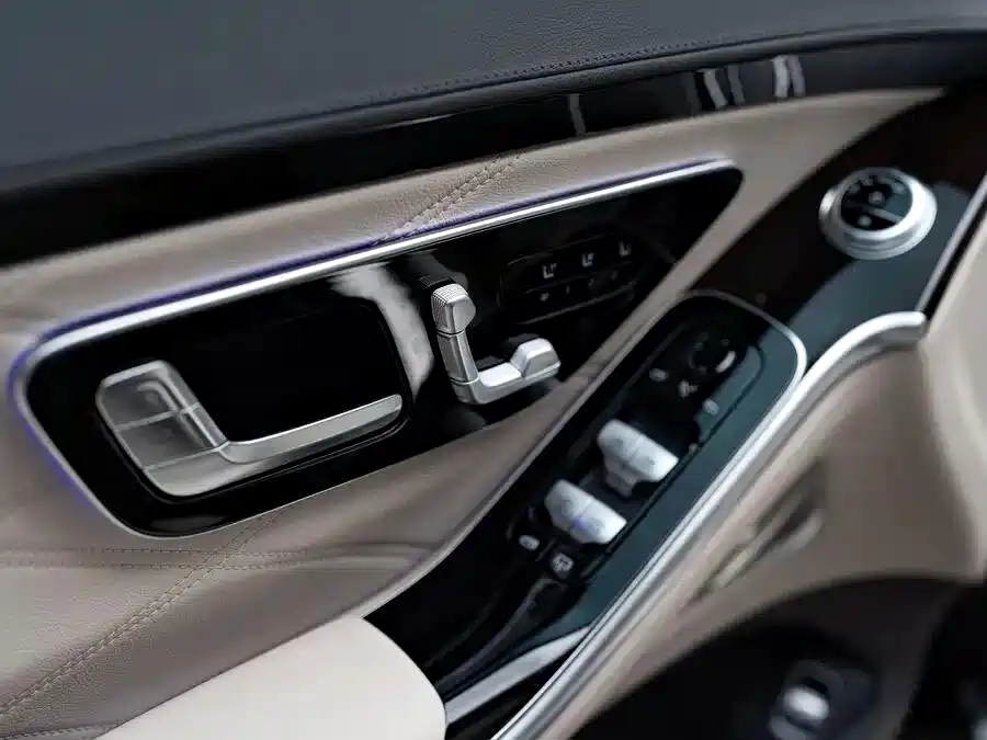 Mercedes-Benz S-Class — миниатюра 7