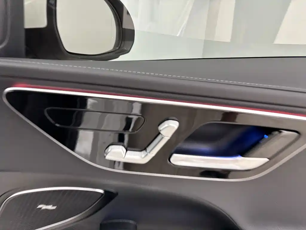 Mercedes-Benz C-Class New Energy — миниатюра 27