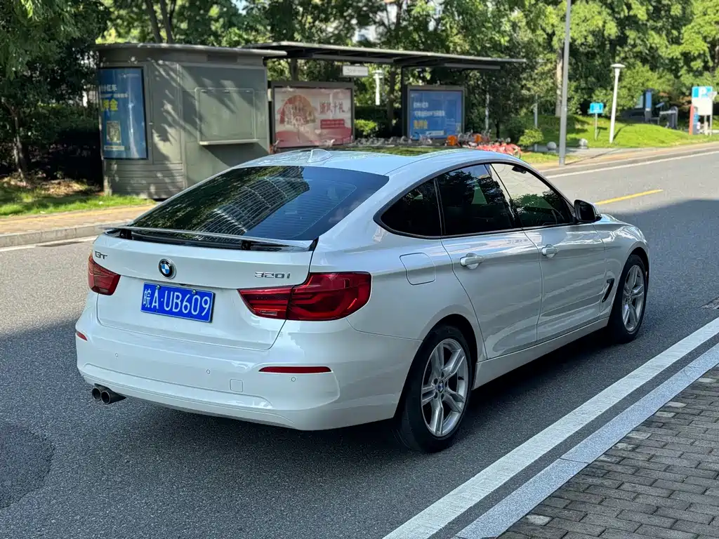 BMW 3 Series GT — миниатюра 4
