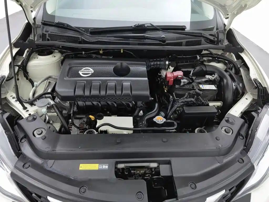 Nissan Tiida — миниатюра 6
