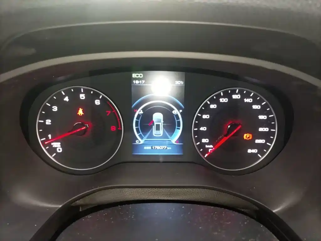 BYD Song — миниатюра 12