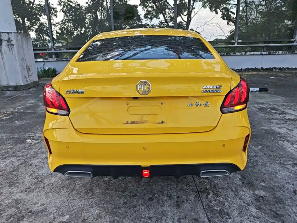MG MG5 — миниатюра 6