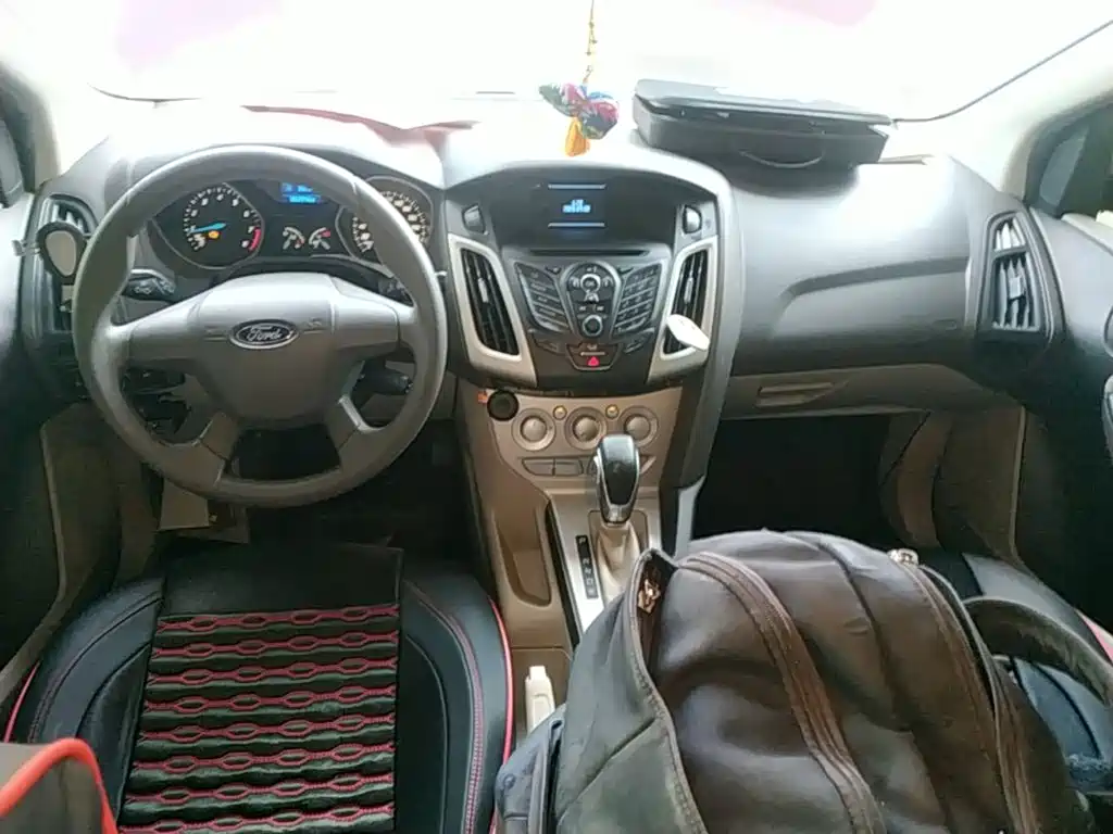 Ford Focus — миниатюра 10