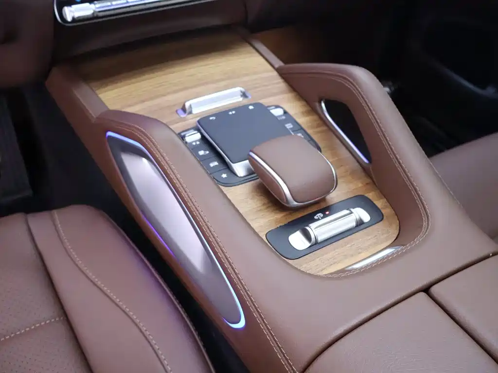Mercedes-Benz GLE (Import) — миниатюра 12