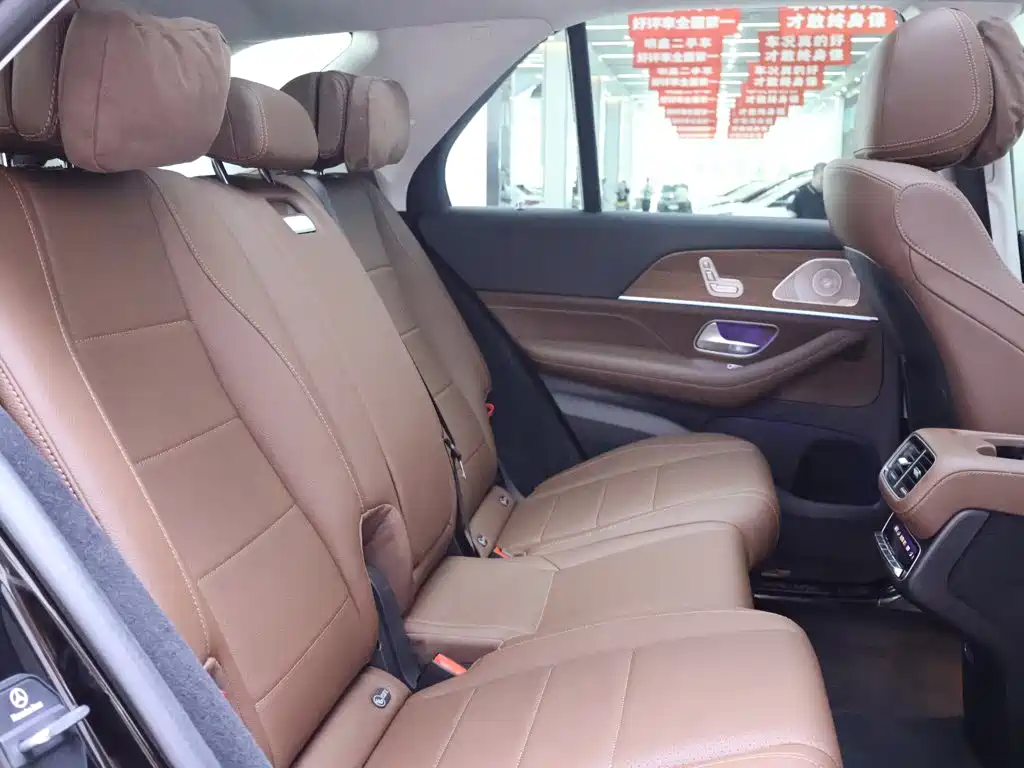 Mercedes-Benz GLE (Import) — миниатюра 23