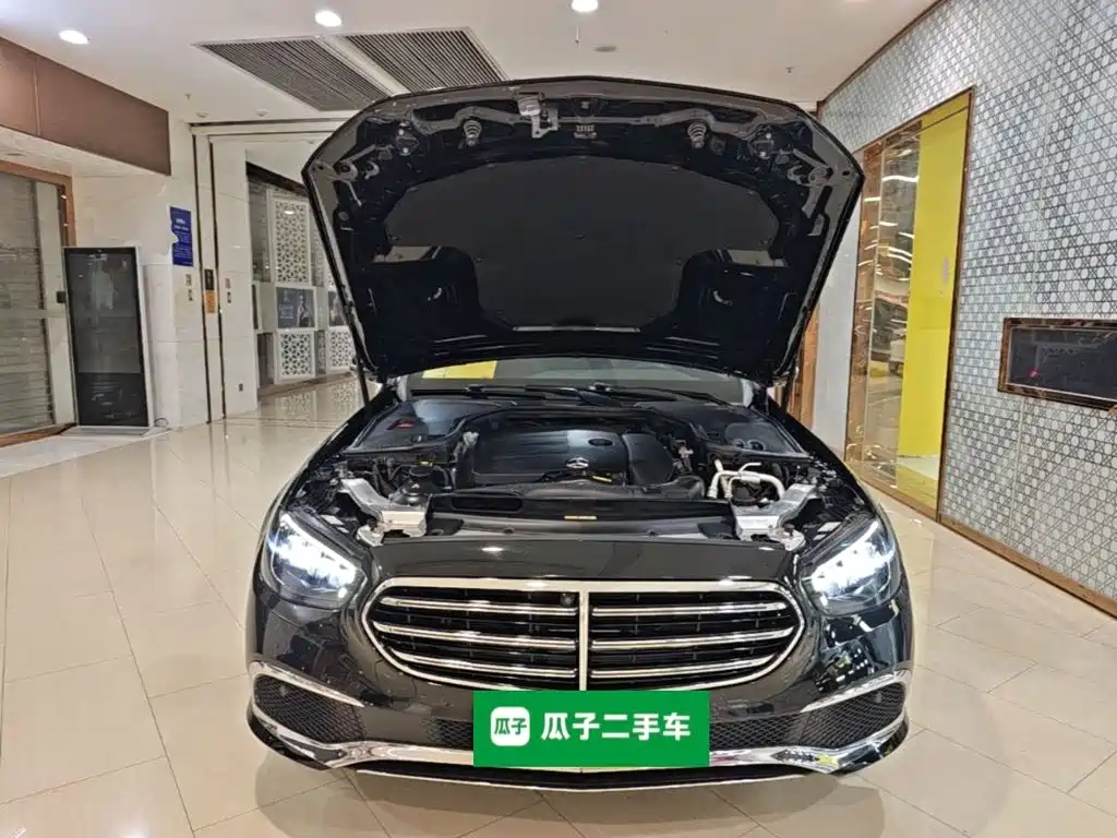 Mercedes-Benz E-Class (Import) — миниатюра 20