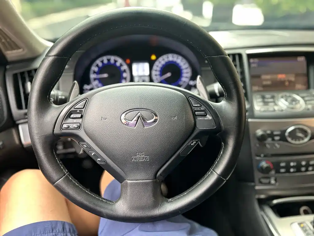 Infiniti G — миниатюра 8