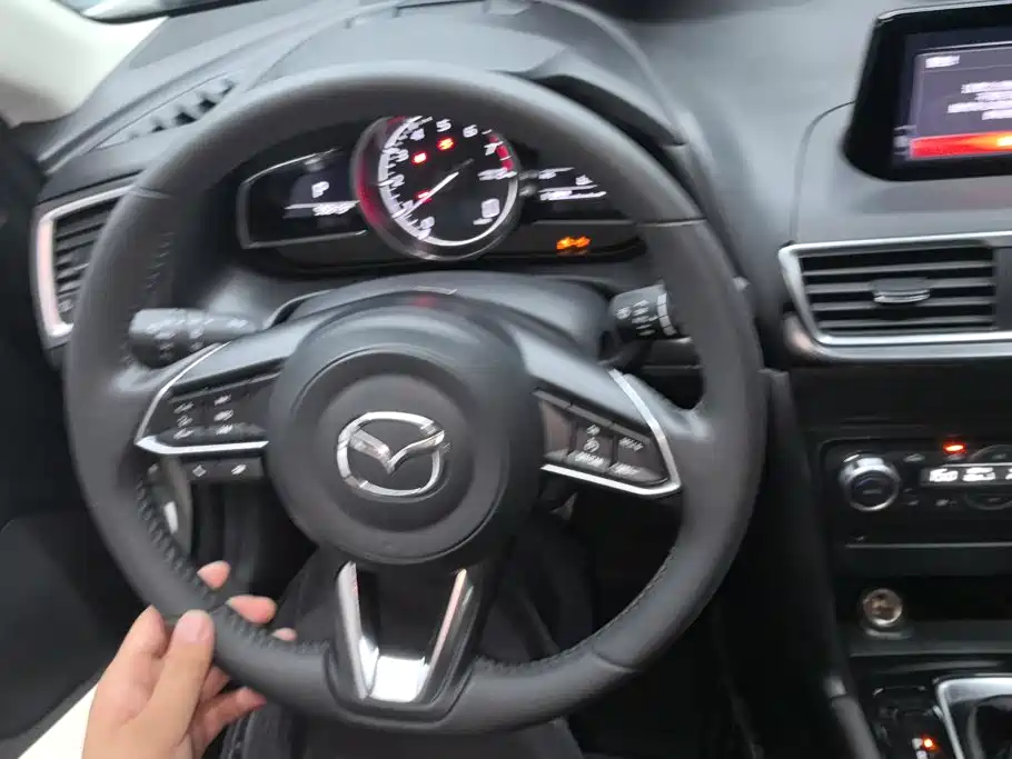 Mazda 3 Axela — миниатюра 15