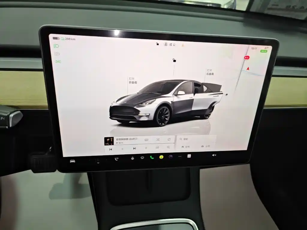 Tesla Model Y — миниатюра 13