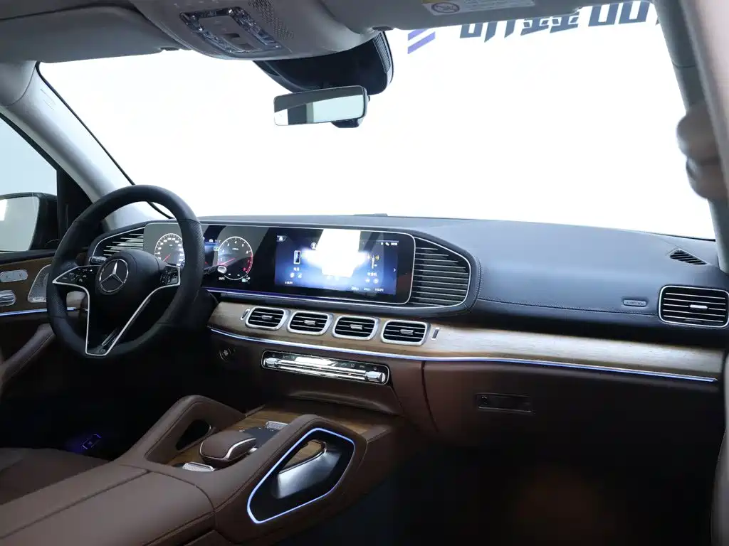 Mercedes-Benz GLE (Import) — миниатюра 21