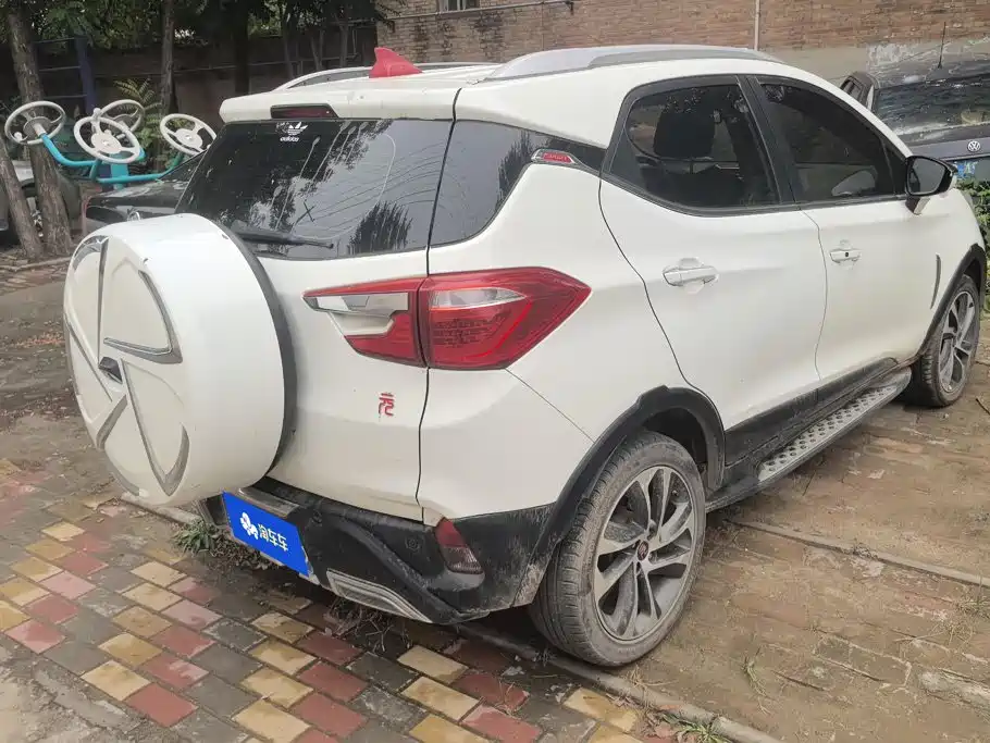 BYD Yuan — миниатюра 3