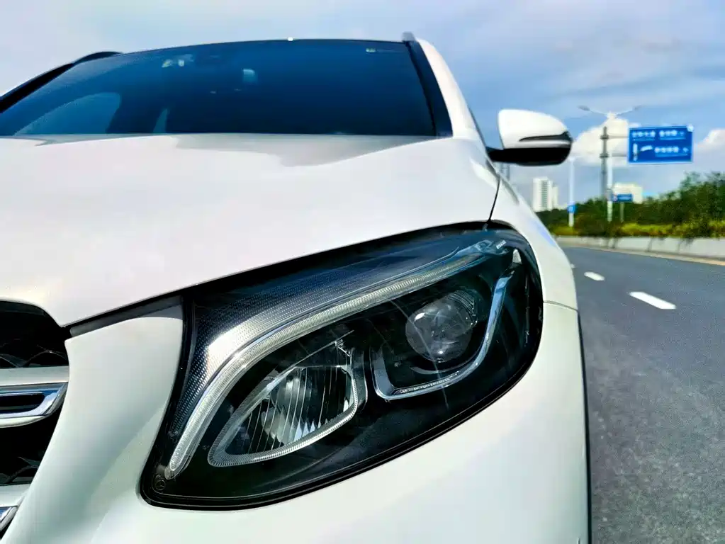 Mercedes-Benz GLC — миниатюра 6