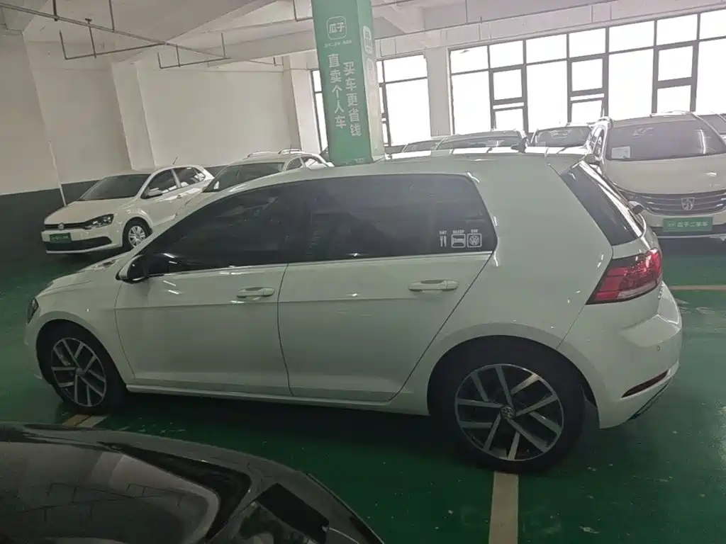 Volkswagen Golf — миниатюра 25