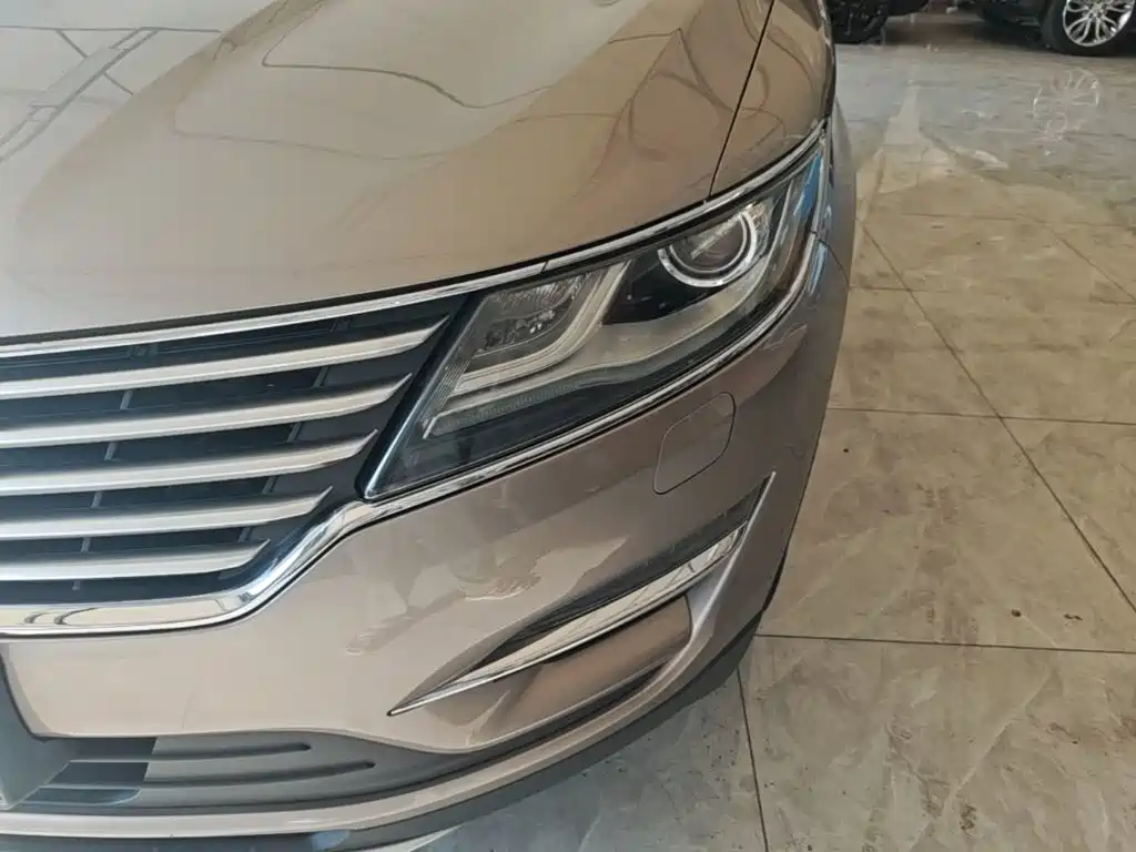 Lincoln MKC — миниатюра 24