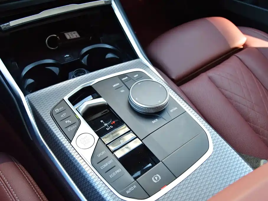BMW 3 Series — миниатюра 7