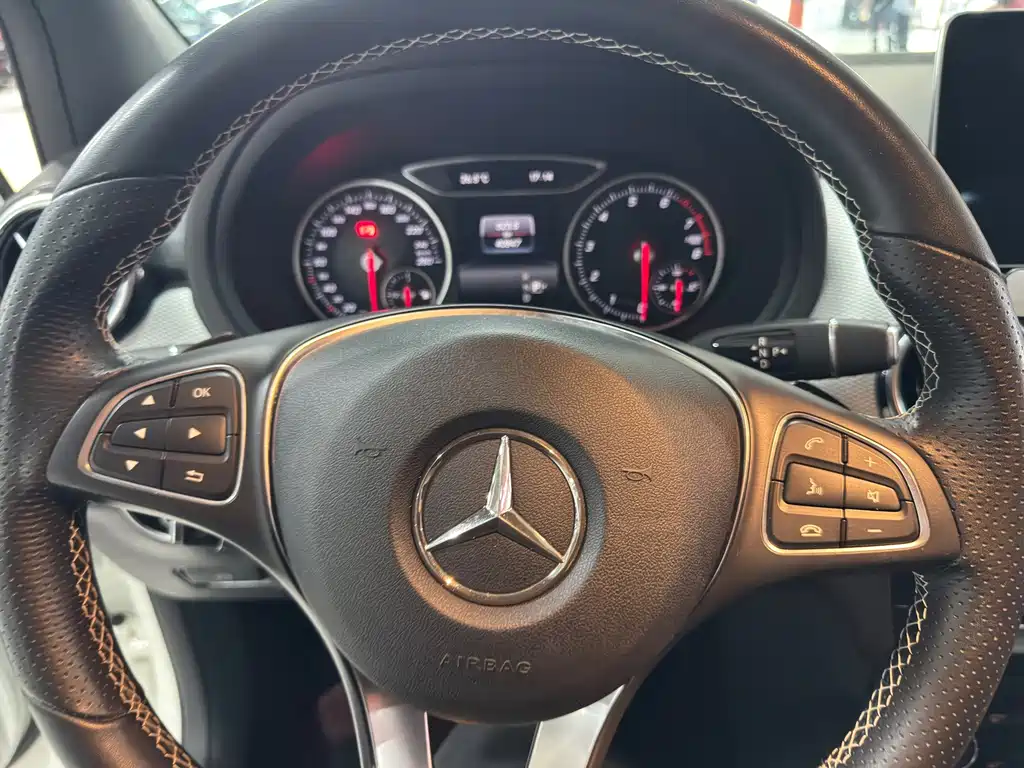 Mercedes-Benz B-Class — миниатюра 12