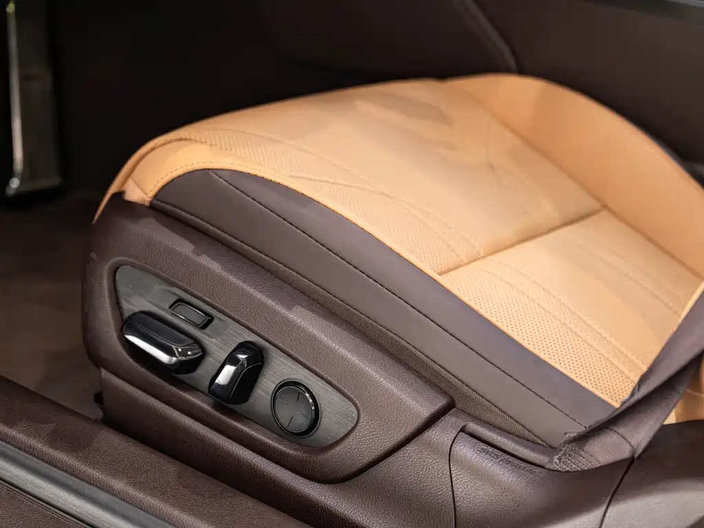 Lexus ES — миниатюра 22