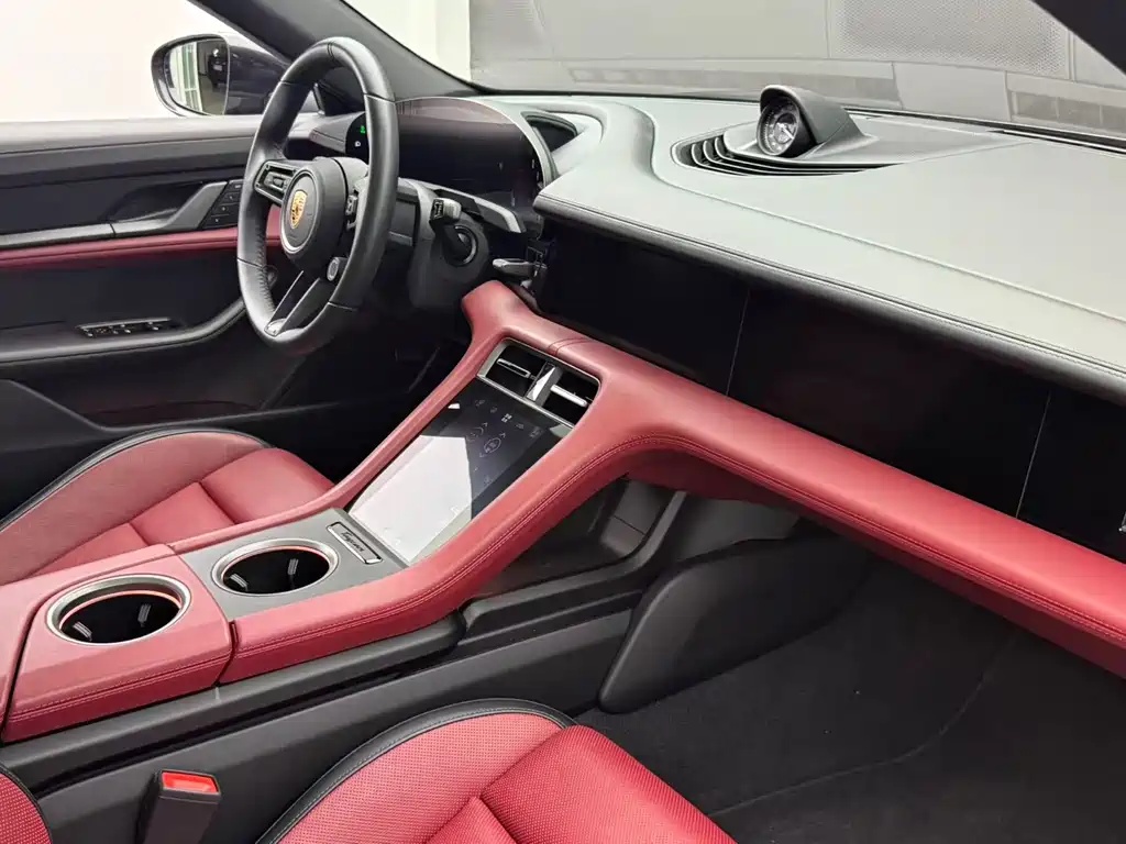 Porsche Taycan 2025 Taycan