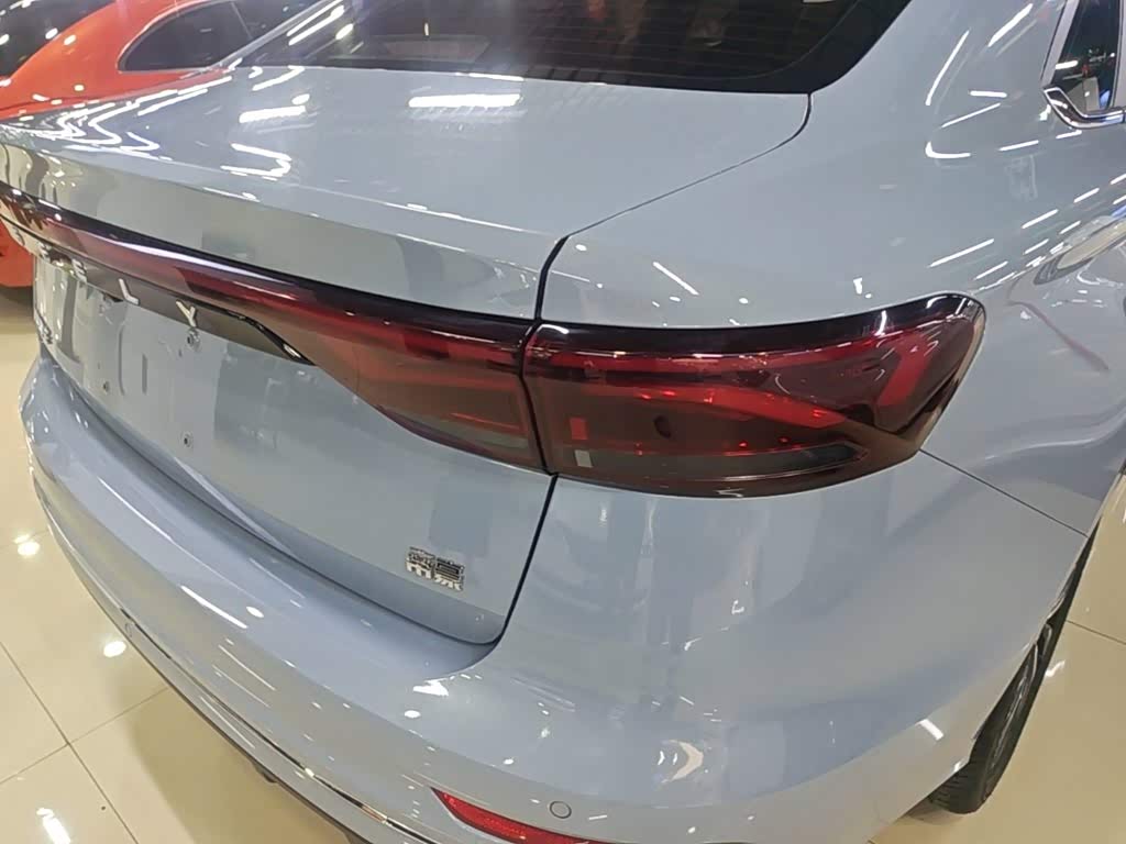 Geely Emgrand 1.5 л 2024 г. Голубой, пробег 20299 км