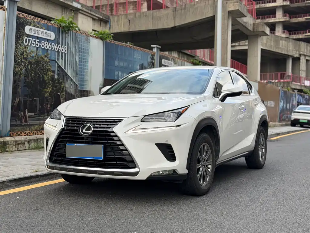 Lexus NX 2020 200 VI