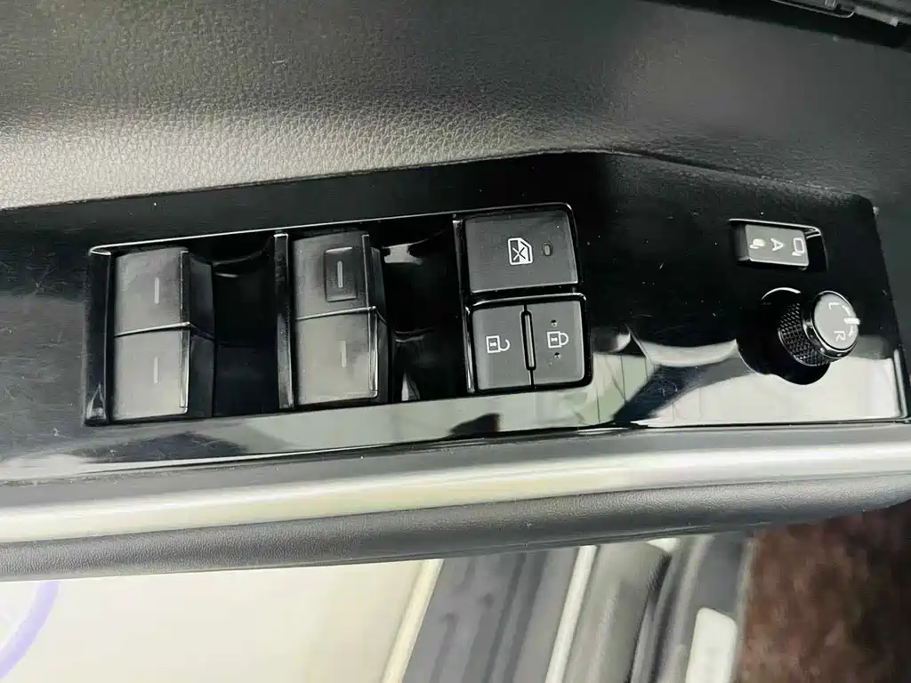 Toyota Highlander — миниатюра 12