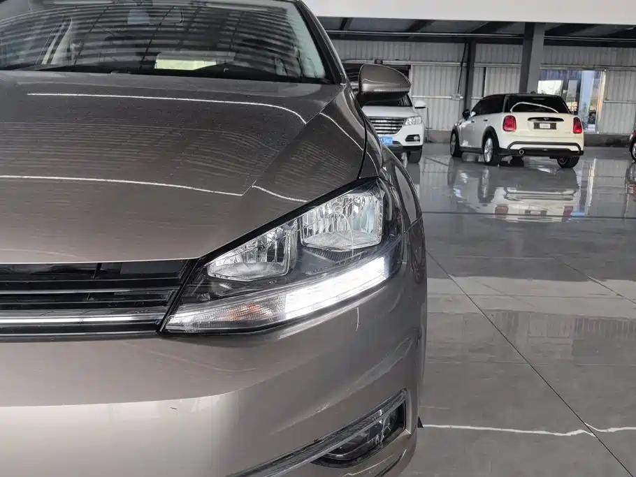 Volkswagen Golf — миниатюра 5