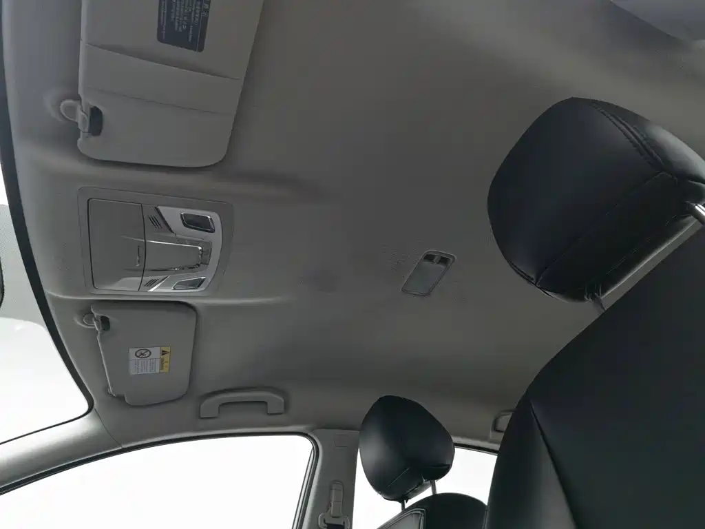 Nissan Sylphy — миниатюра 14