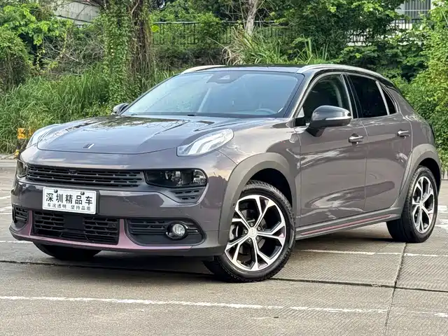 Lynk & Co 02
