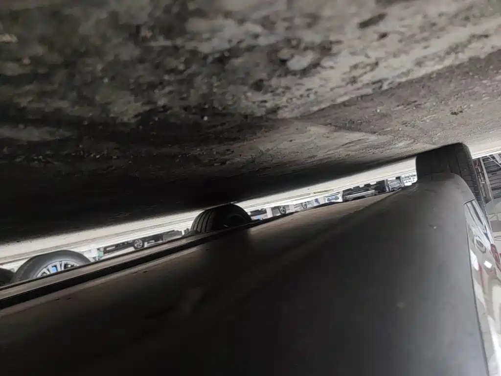Tesla Model Y — миниатюра 21