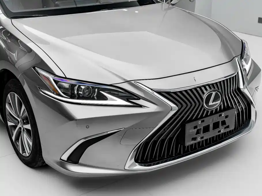 Lexus ES — миниатюра 36