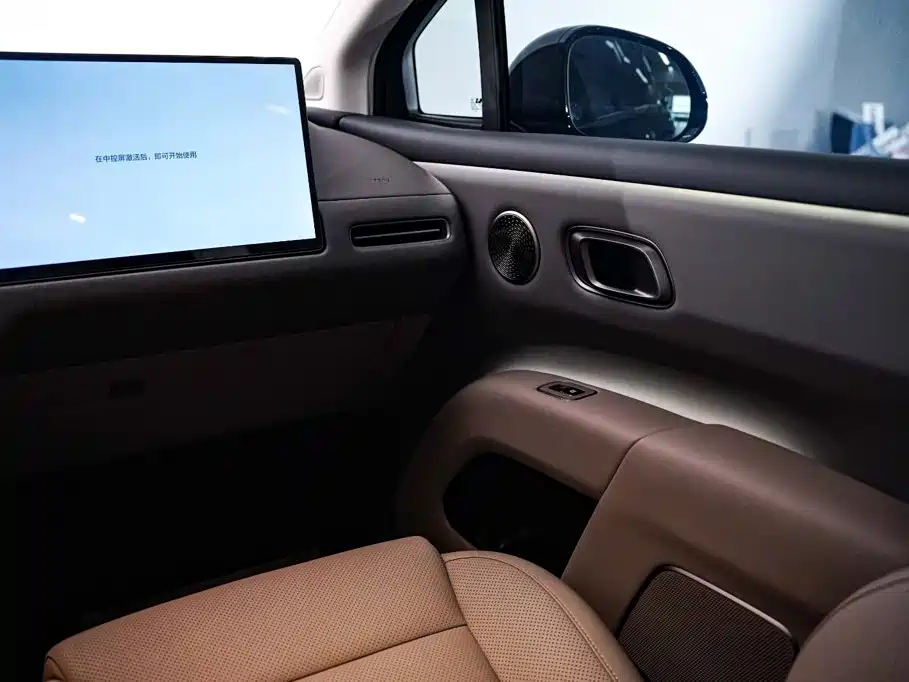Li Auto Li i8 — миниатюра 23