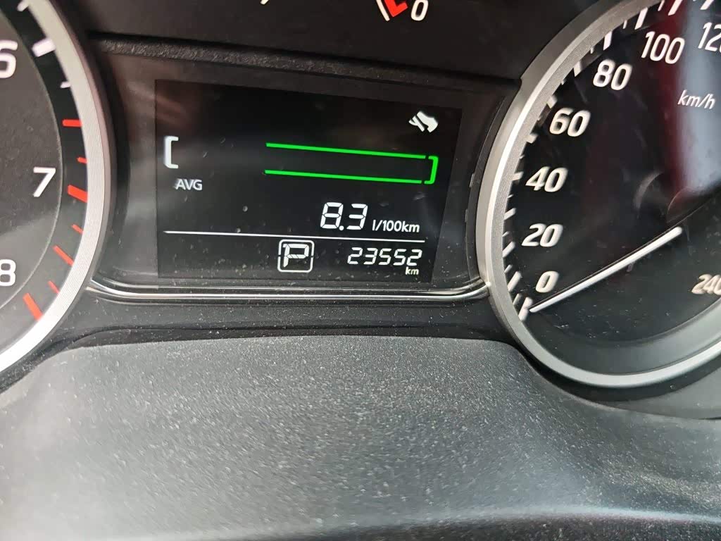 Nissan Sylphy 1.6 л 2024 г. Белый, пробег 23600 км