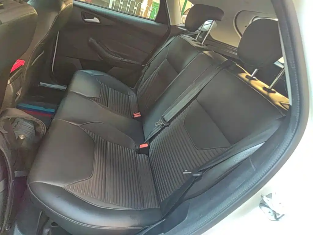 Ford Focus — миниатюра 17