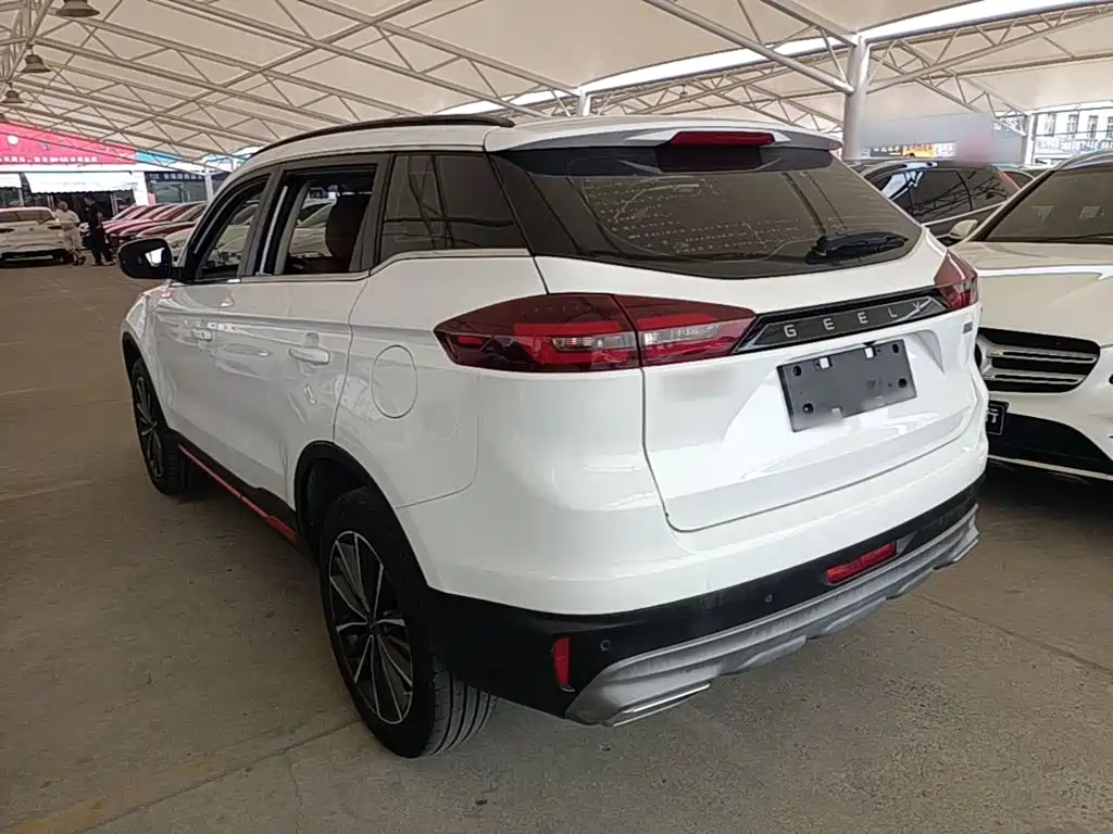 Geely Boyue — миниатюра 5