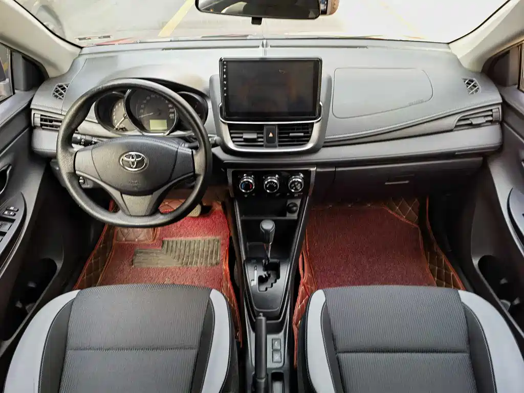 TOYOTA YARIS L ZHIXUAN